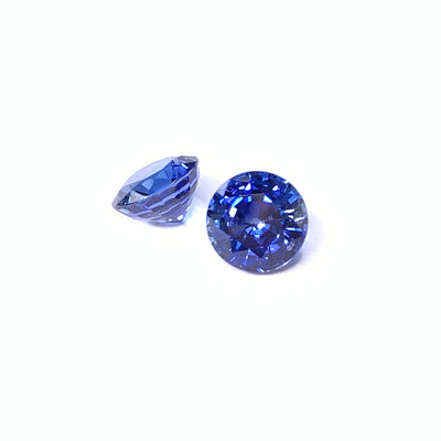 Tanzanite vs Sapphire - Which is the better blue gemstone?